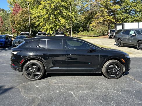New 2025 Chevrolet Equinox EV RS image 4