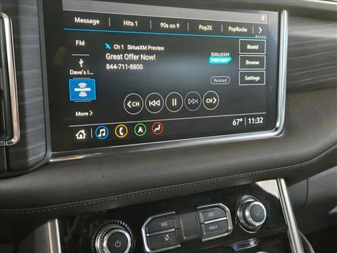 Used 2021 GMC Yukon Denali w/ Denali Premium Package image 12