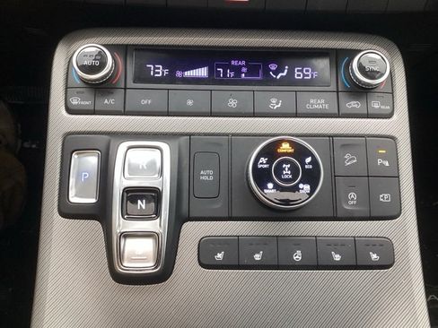 Used 2023 Hyundai Palisade SEL w/ Premium Package image 19