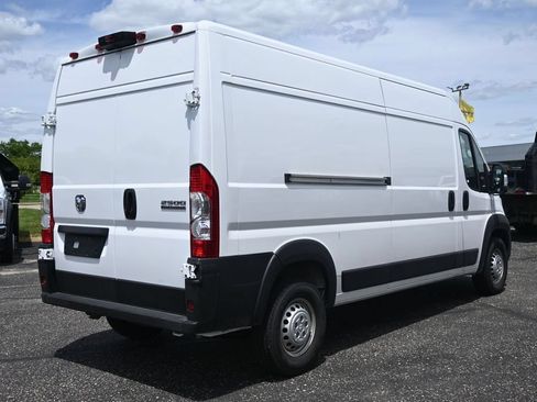Used 2026 RAM ProMaster 2500 w/ Convenience Group FWD image 6