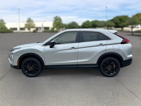 New 2025 Mitsubishi Eclipse Cross LE image 4