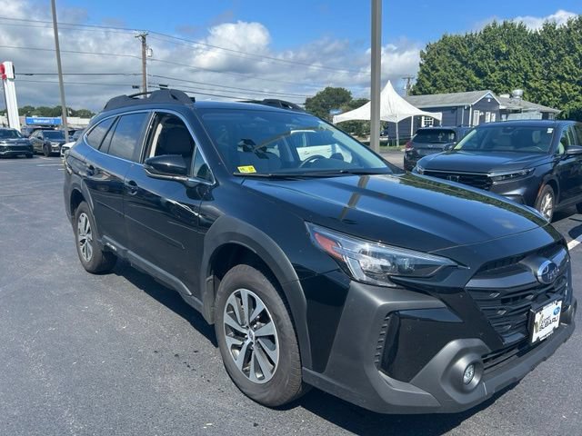 Used 2025 Subaru Outback Premium AWD/4WD image 3