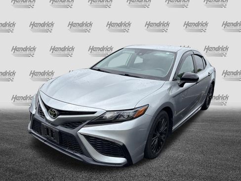 Used 2021 Toyota Camry SE FWD image 8