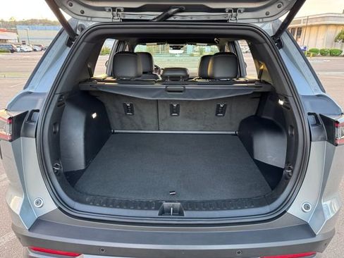 Used 2025 Chevrolet Equinox ACTIV w/ Safety and Technology Package image 21