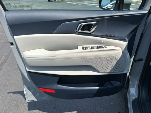 New 2026 Kia Carnival EX image 30