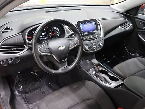 Used 2022 Chevrolet Malibu RS image 20