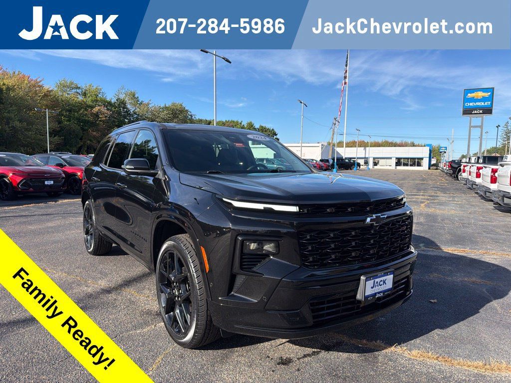 Used 2024 Chevrolet Traverse RS w/ LPO, Floor Liner Package AWD/4WD image 1