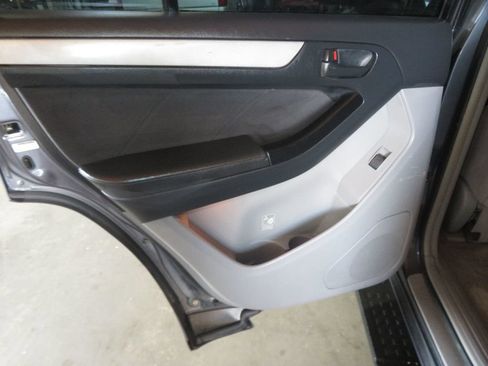Used 2004 Toyota 4Runner 4WD image 23