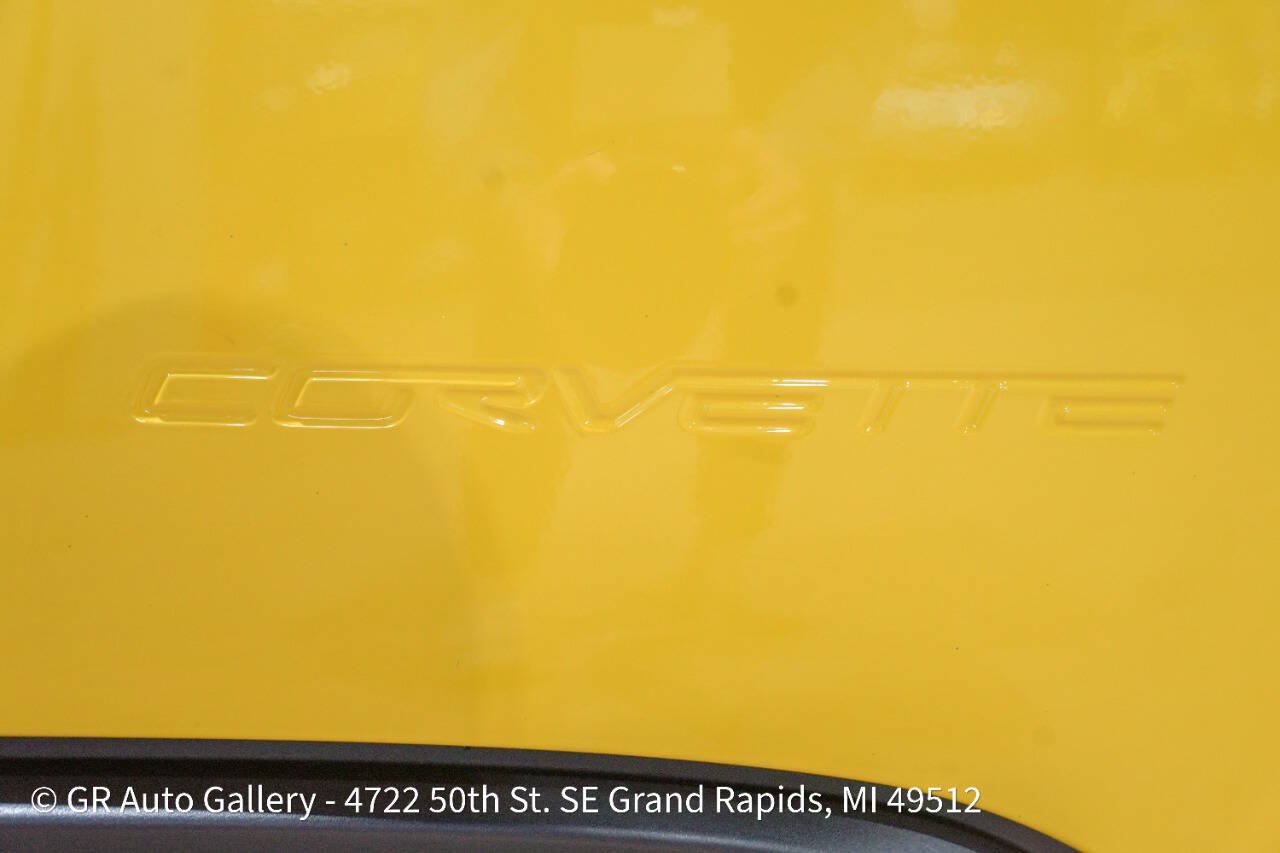 Used 2007 Chevrolet Corvette Convertible w/ Performance Package RWD image 37