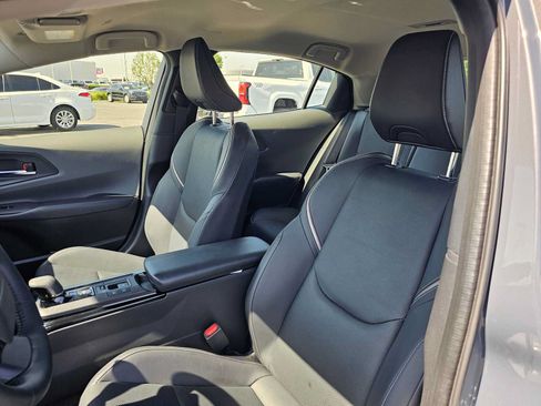 Certified 2026 Toyota Prius XLE FWD image 21