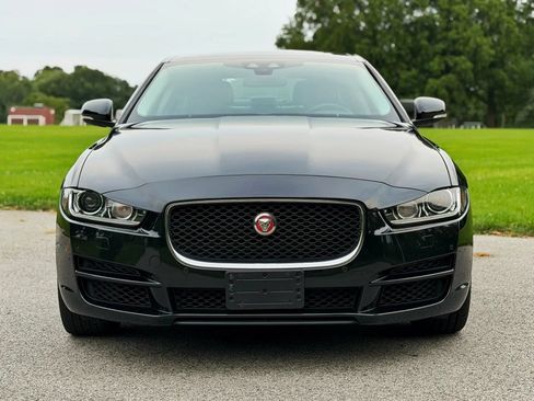 Used 2017 Jaguar XE Premium AWD/4WD image 8