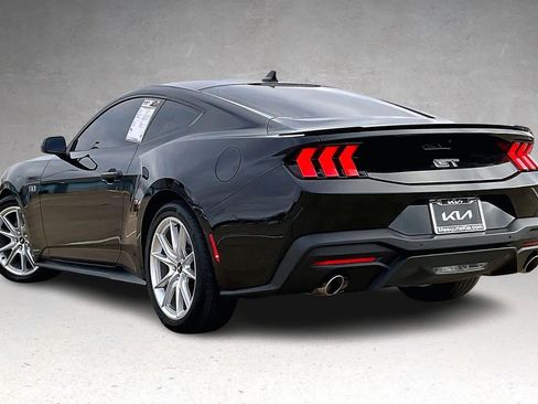 Used 2024 Ford Mustang GT Premium image 4
