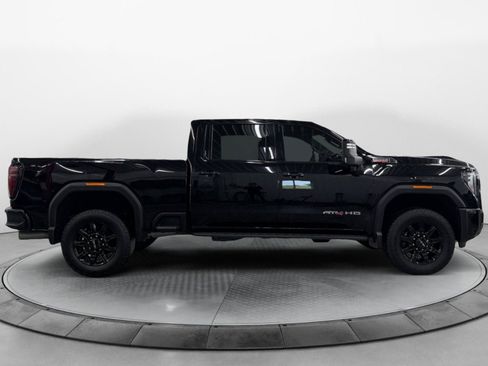 Used 2026 GMC Sierra 2500 AT4 w/ AT4 Premium Plus Package AWD/4WD image 2
