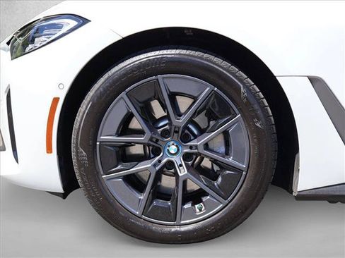Used 2023 BMW i4 eDrive35 RWD image 29