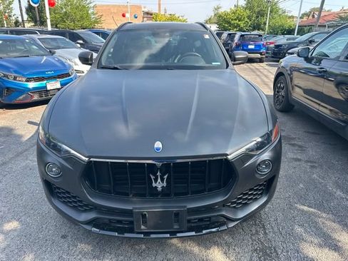 Used 2018 Maserati Levante GranSport AWD/4WD image 2