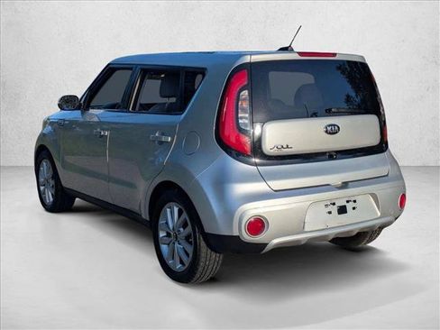 Used 2018 Kia Soul + w/ + Primo LIT Package FWD image 6