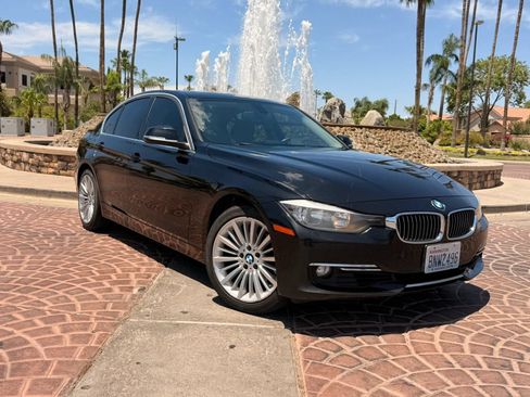 Used 2014 BMW 328i xDrive Sedan AWD/4WD image 4