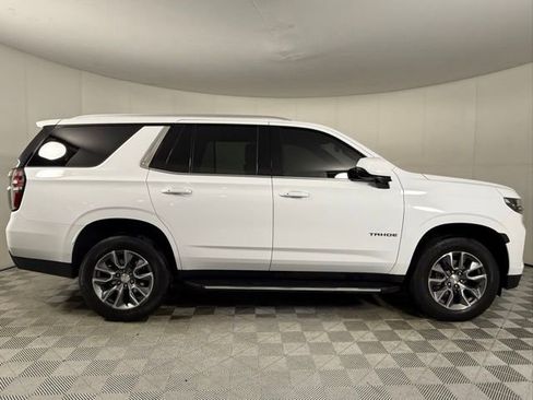 Used 2024 Chevrolet Tahoe LT w/ Luxury Package RWD image 11