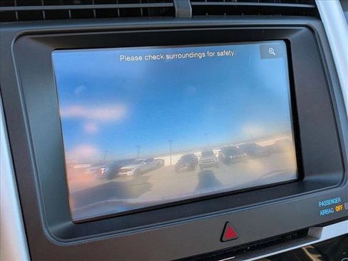 Used 2013 Ford Edge Sport w/ Driver Entry Pkg image 12