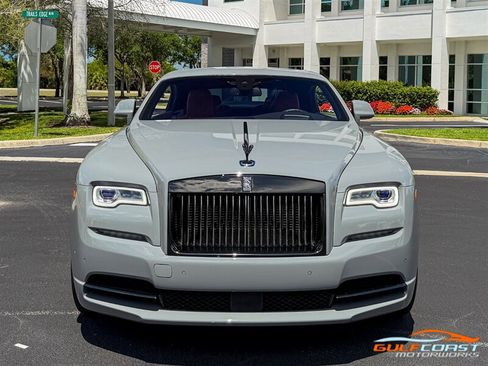 Used 2018 Rolls-Royce Wraith RWD image 6