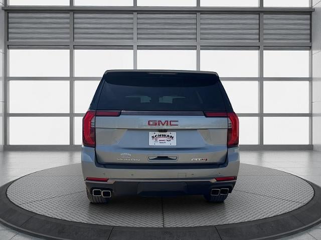 Used 2025 GMC Yukon AT4 Ultimate w/ LPO, Illumination Package AWD/4WD image 5