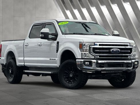 Used 2020 Ford F250 Lariat w/ Lariat Value Package image 2