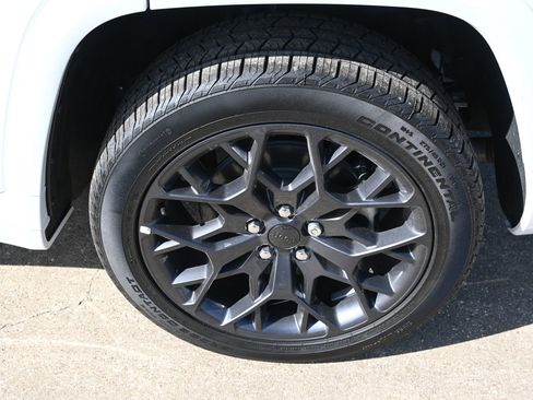 New 2025 Jeep Grand Cherokee L Summit w/ Obsidian Package image 7