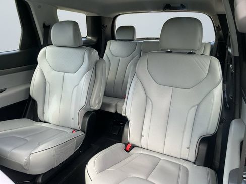 Used 2024 Hyundai Palisade SEL FWD image 14