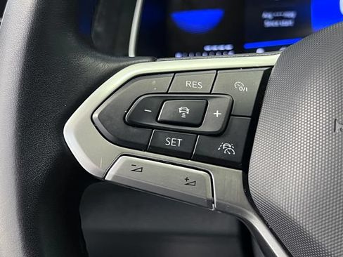 Certified 2024 Volkswagen Jetta SE FWD image 20