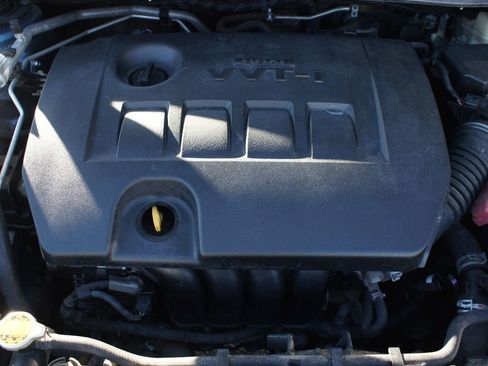 Used 2013 Toyota Corolla S image 24