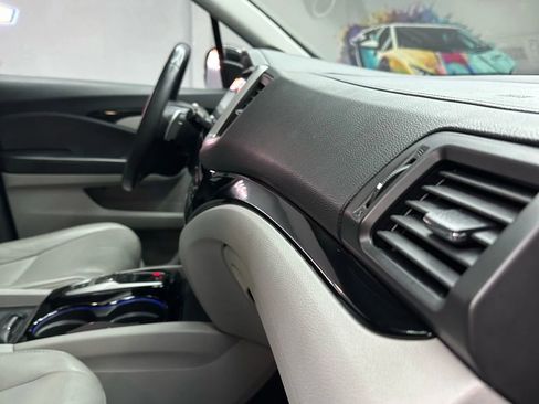 Used 2016 Honda Pilot Touring image 44