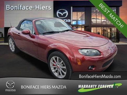 Used 2008 MAZDA MX-5 Miata Grand Touring RWD image 1