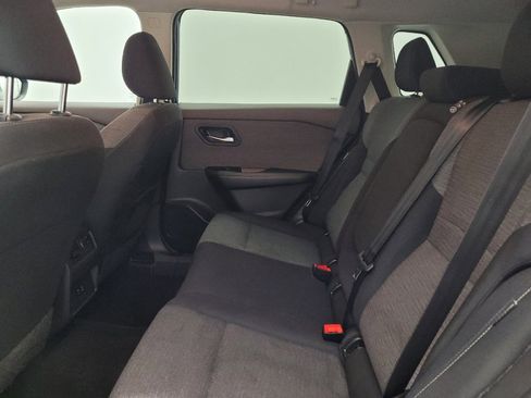 Used 2023 Nissan Rogue SV FWD image 18