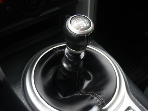 Used 2017 Toyota 86 RWD image 20
