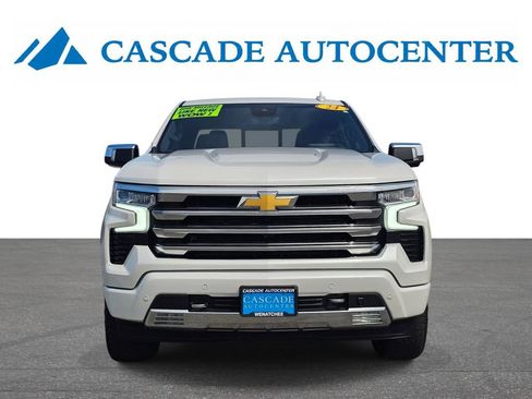 Certified 2024 Chevrolet Silverado 1500 High Country w/ Technology Package AWD/4WD image 15