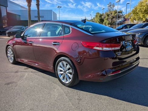 Used 2016 Kia Optima EX w/ Premium Package image 3