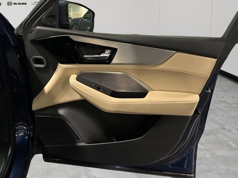 Used 2024 Acura MDX SH-AWD image 13