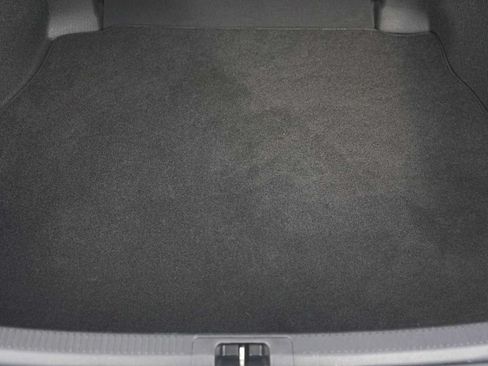 Used 2020 Toyota Camry XLE FWD image 27