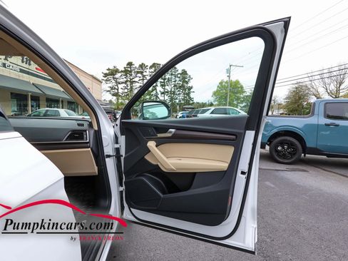 Used 2024 Audi Q5 2.0T Premium AWD/4WD image 16