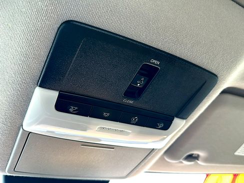 Used 2020 Nissan Sentra SV w/ SV Premium Package image 37