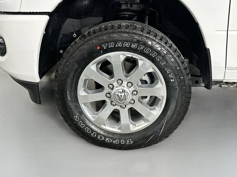 New 2026 RAM 3500 Big Horn AWD/4WD image 17