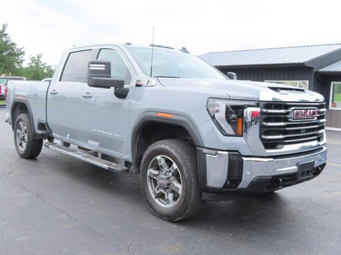 Used 2025 GMC Sierra 2500 SLE w/ SLE Value Package; AWD/4WD image 8