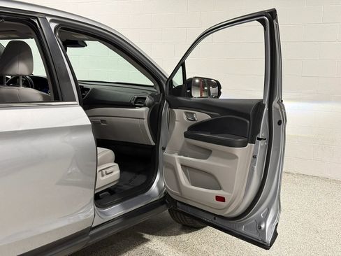 Used 2019 Honda Pilot EX-L image 40