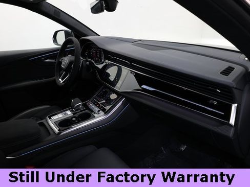 Used 2025 Audi RS Q8 performance image 17