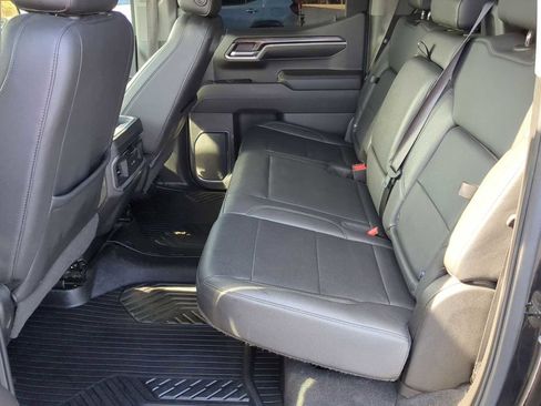 Used 2022 Chevrolet Silverado 1500 LTZ image 23