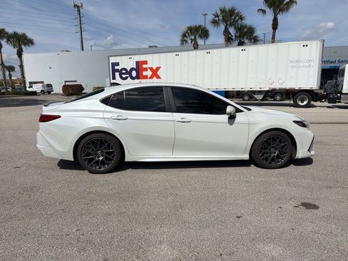 Used 2025 Toyota Camry XSE image 6