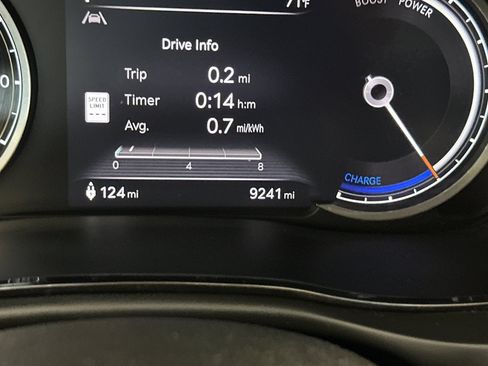 Used 2025 Genesis Electrified GV70 AWD/4WD image 33