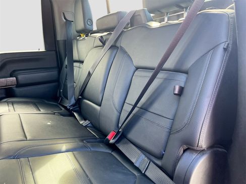 Used 2022 GMC Sierra 3500 Denali image 26