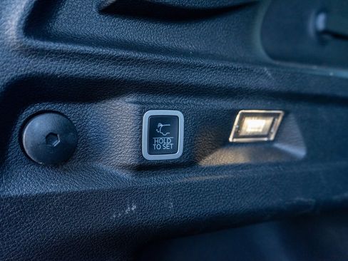 Used 2023 Jeep Grand Cherokee L Limited w/ Luxury Tech Group II image 10