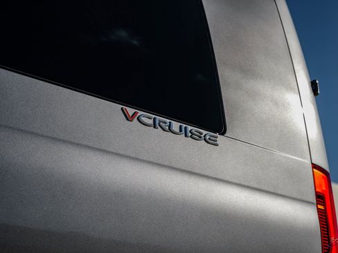 Used 2025 Mercedes-Benz Sprinter 3500 image 28